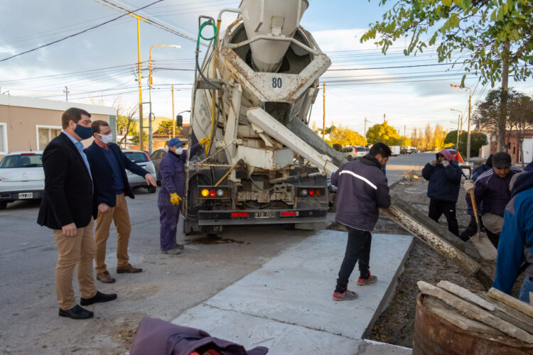 Biss avanza en la conformación de consorcios con vecinos para realizar obras de pavimento en Playa Unión
