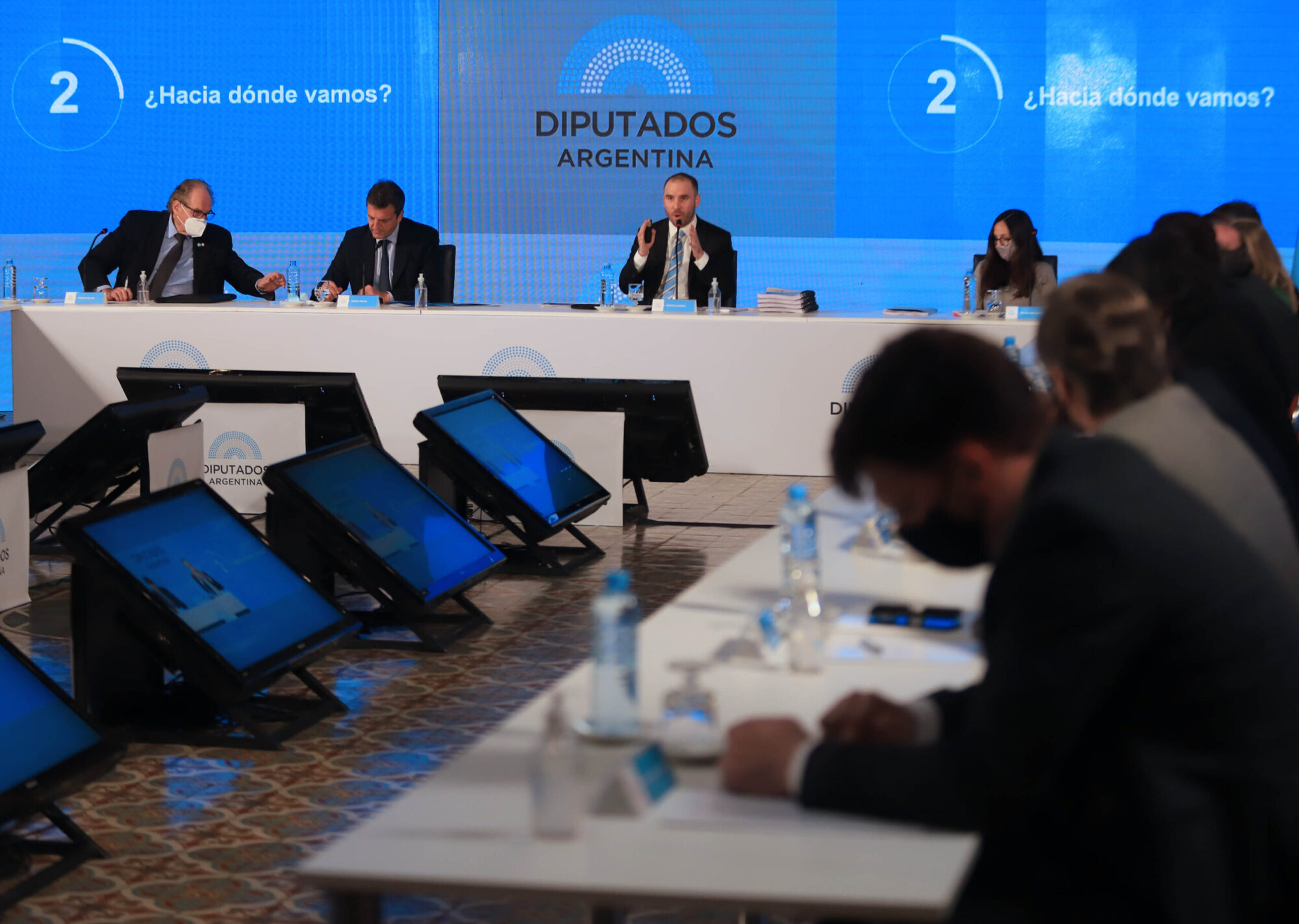 Diputados emitió dictamen y el Presupuesto 2021 se tratará la próxima semana en el recinto