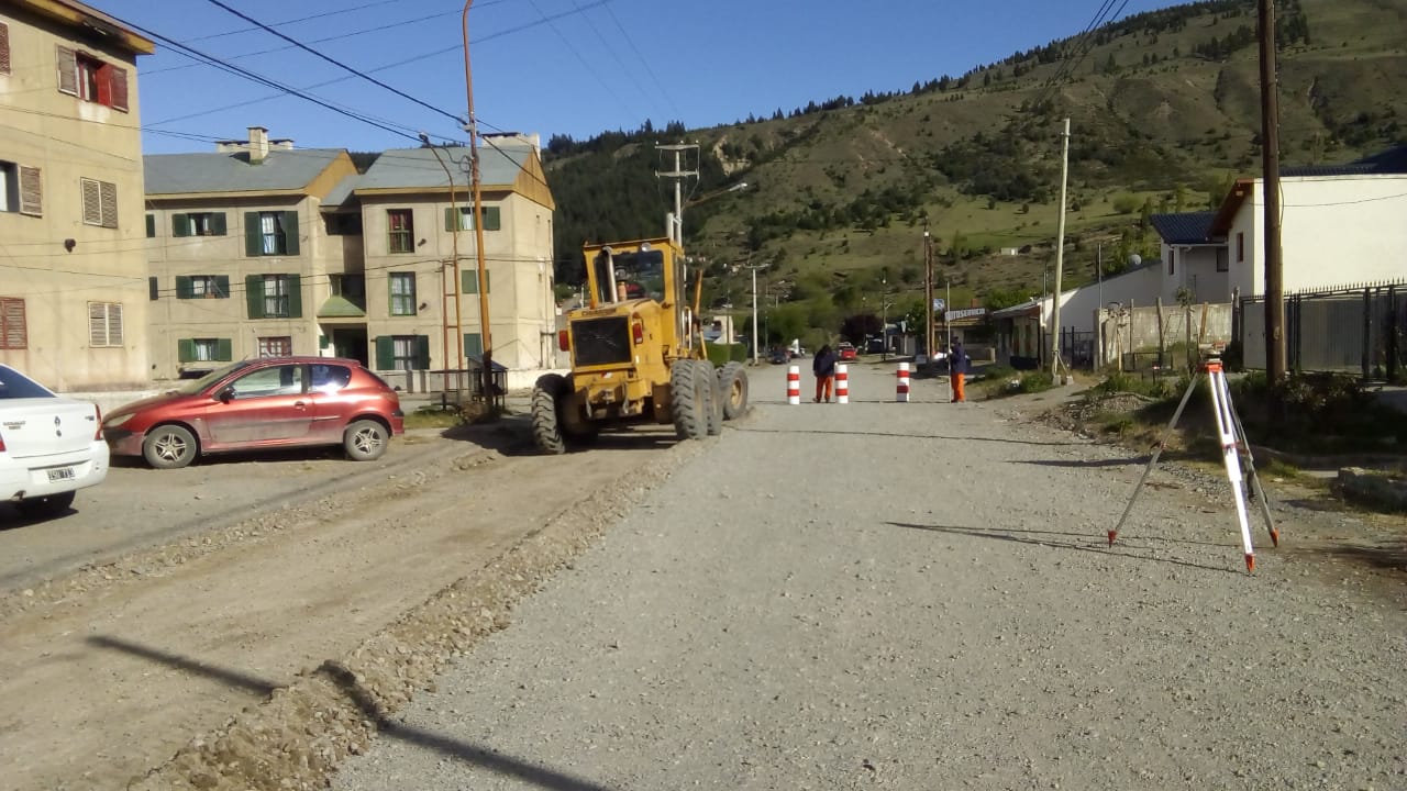 Esquel: Comenzó el adoquinado en el barrio Malvinas