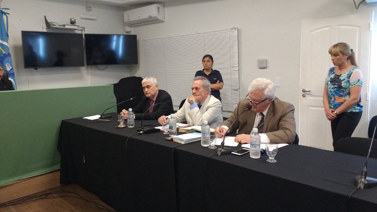 Dos jueces al banquillo: Alesi a juicio y apertura de investigación para Konig