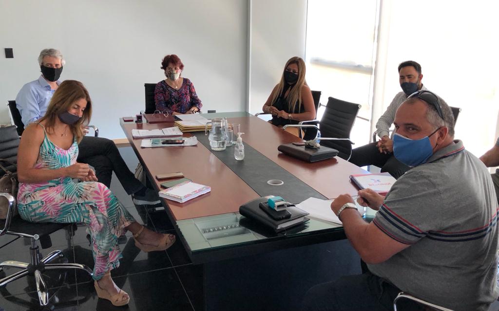 Vialidad Provincial licitó indumentaria para su personal