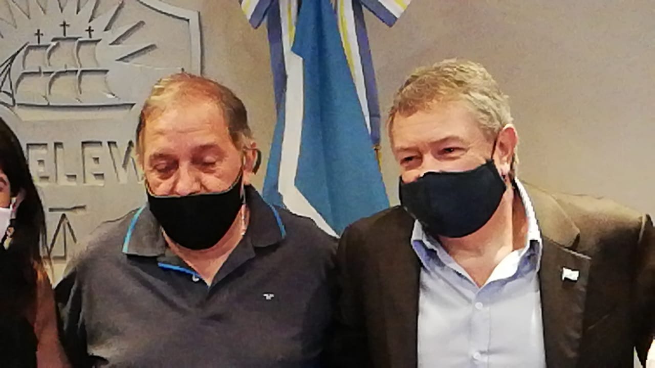 Linares: “Nunca vi un Gobierno con tanta falta de política, es un barco a la deriva que tiene un solo salvavidas y lo usa el gobernador”