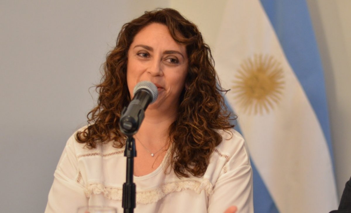 Loyola pidió a la Oficina Anticorrupción que investigue a funcionarios y al área de Pesca por las irregularidades en el cobro del canon al langostino