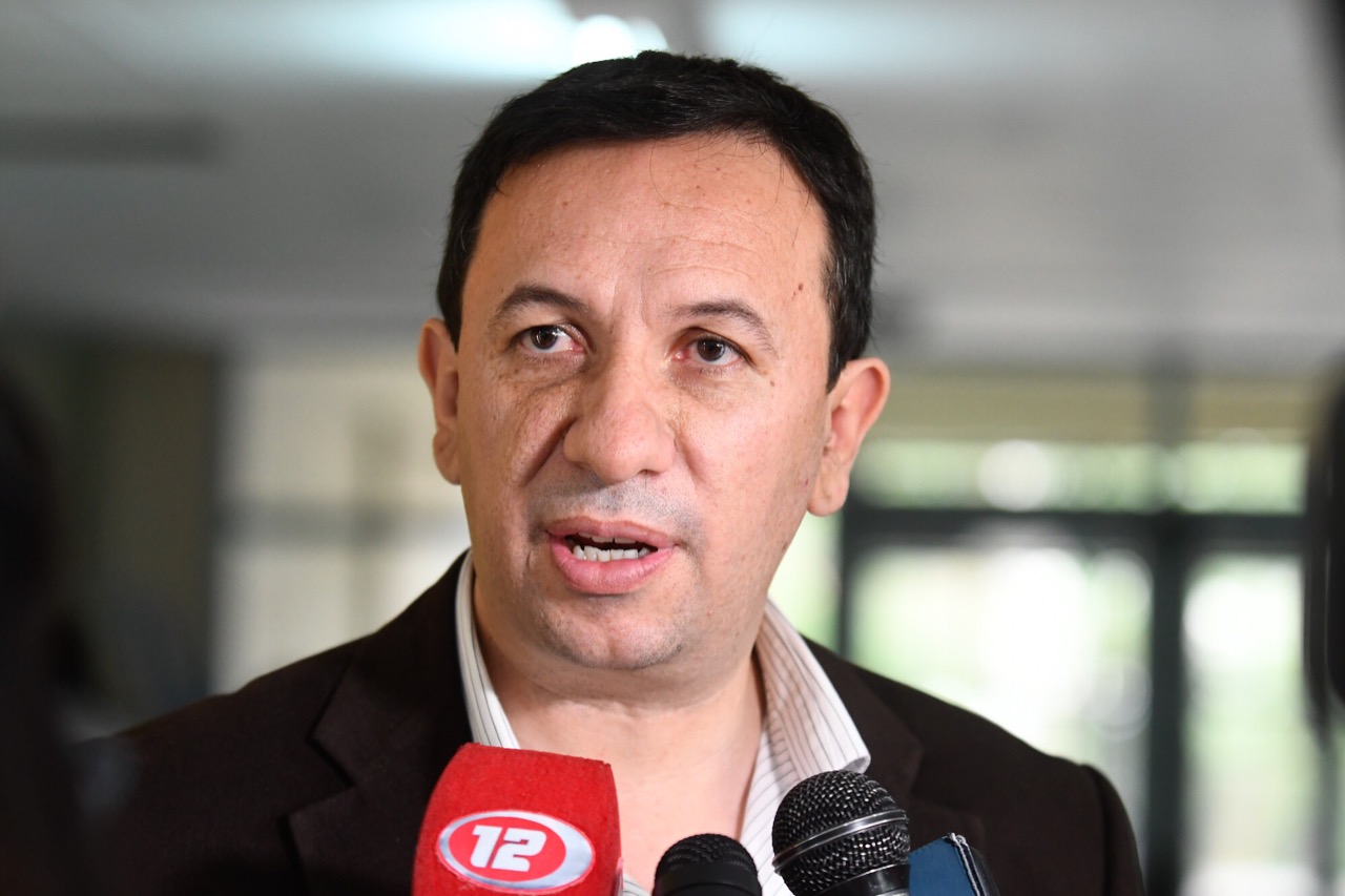 Maderna gestionará $ 50 millones para obras de cloacas y luminarias en el Parque Industrial de Trelew