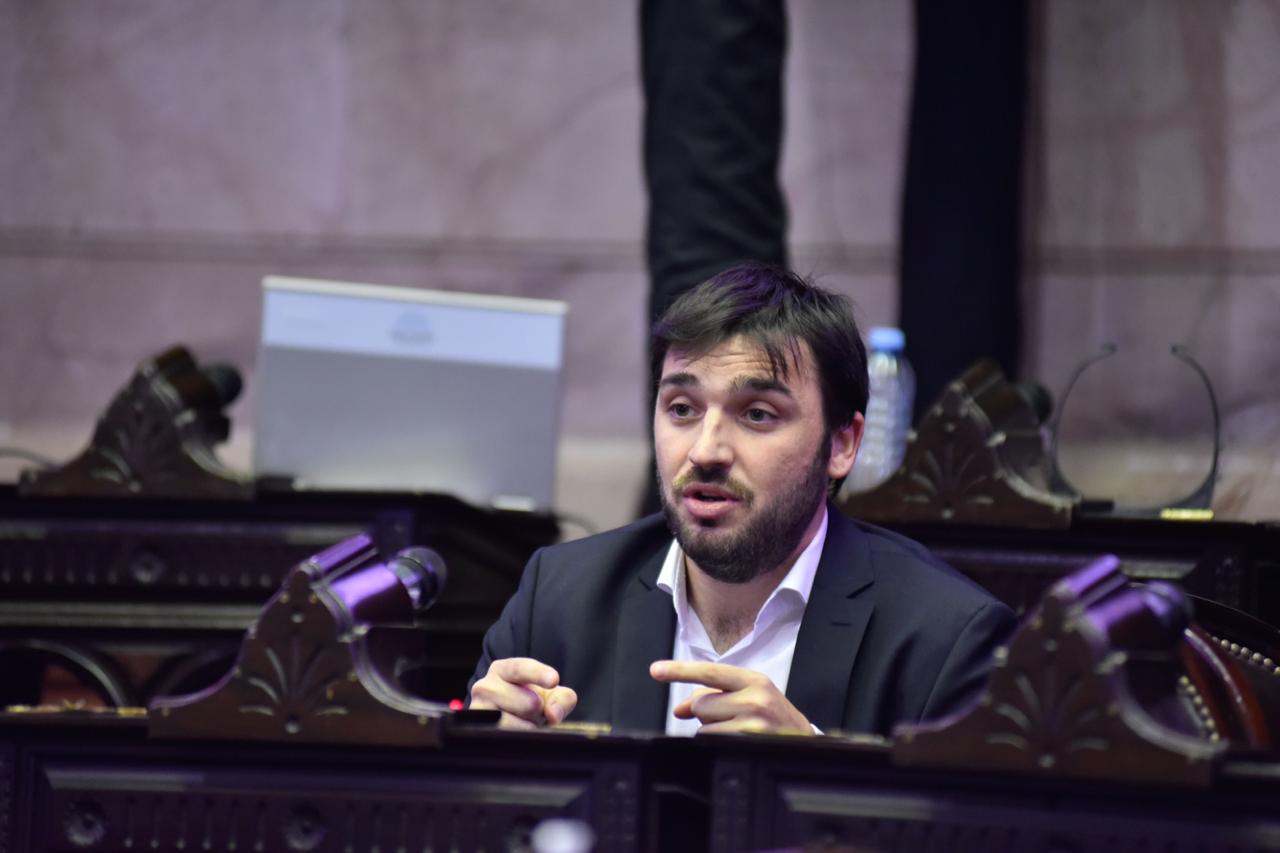 Torres: “La mentira y la corrupción de este gobierno hipotecaron el futuro de los más chicos en Chubut”