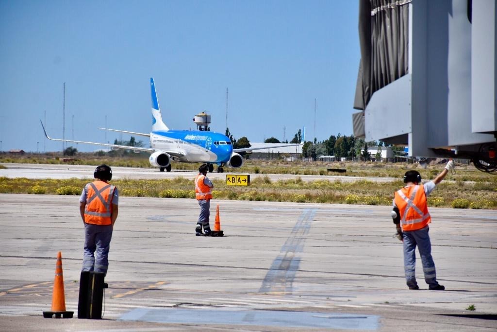 Continúan los controles por el arribo de vuelos al Aeropuerto de Trelew