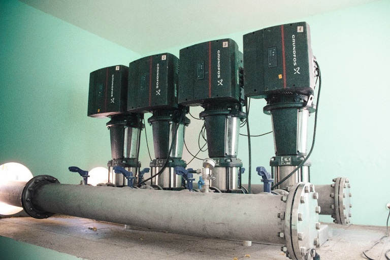 Con la instalación de bombas presurizadoras, habrá mejor caudal y presión de agua para sectores al sur de Trelew