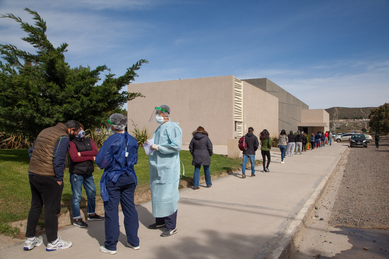 Coronavirus en Chubut: Desde el comienzo de la pandemia, el 55% de los contagios se dio en octubre