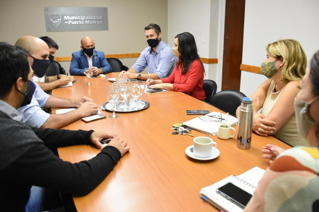 Puerto Madryn: Sastre inaugurará la temporada de verano en el 11 de diciembre