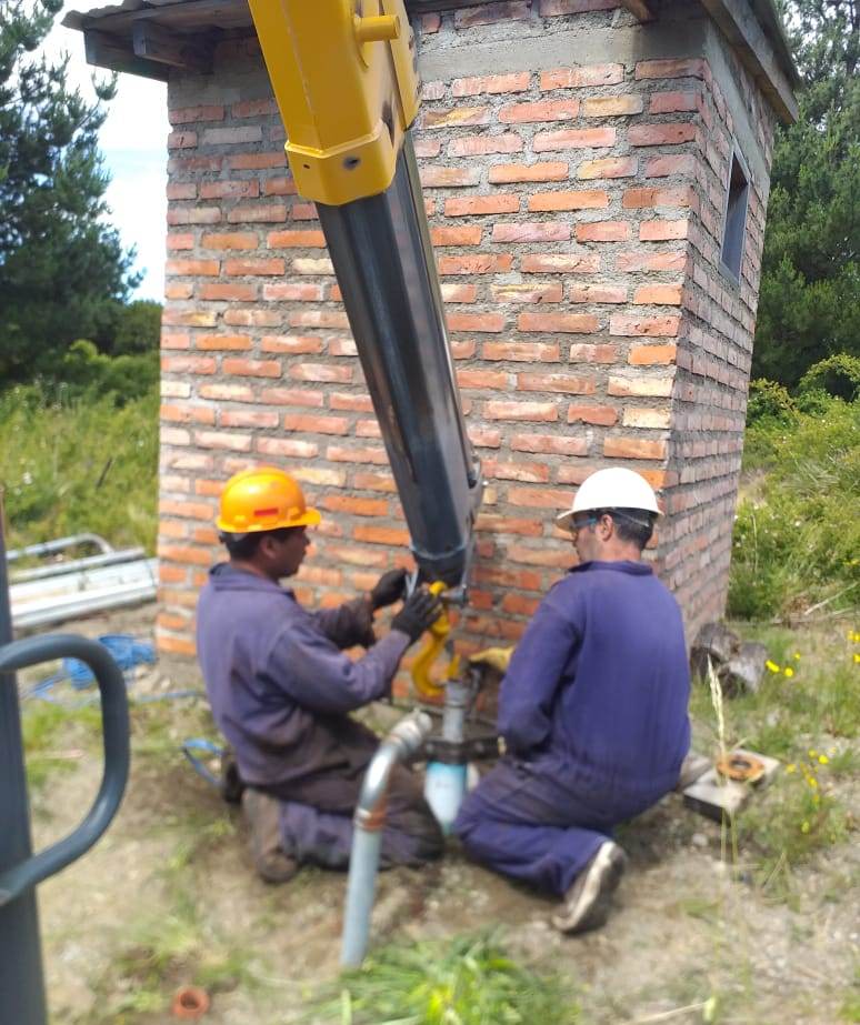 El Gobierno del Chubut realiza obras que optimizarán el servicio de agua potable en Epuyén