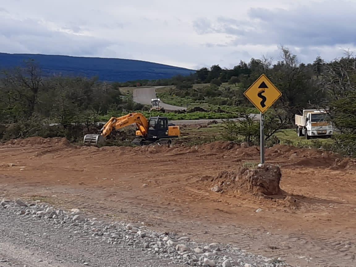 Vialidad Provincial realiza trabajos específicos en diversos sectores de las rutas provinciales de cara a la temporada estival