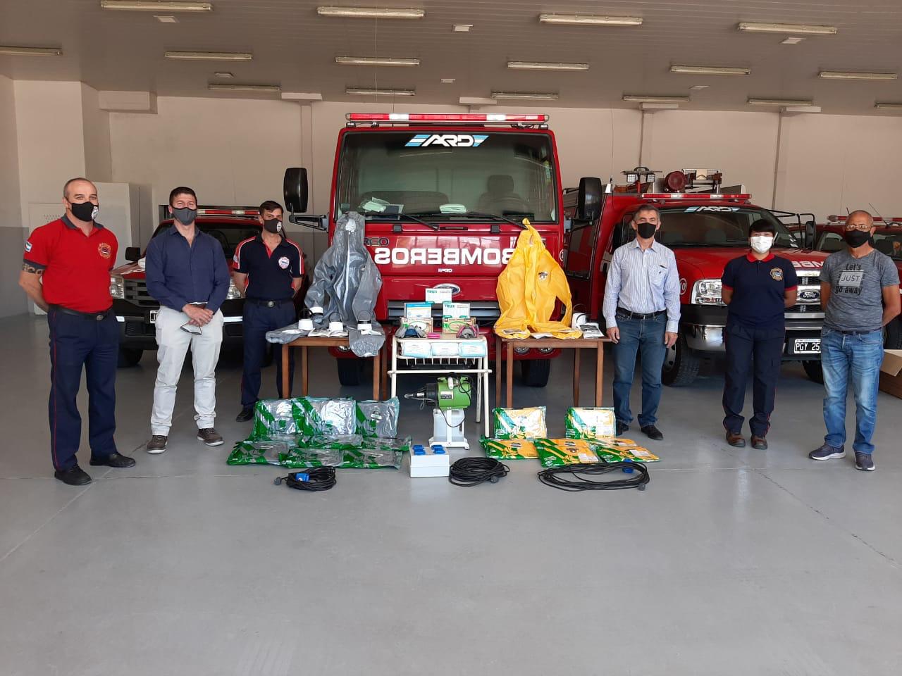 Bomberos recibió donación de elementos de desinfección