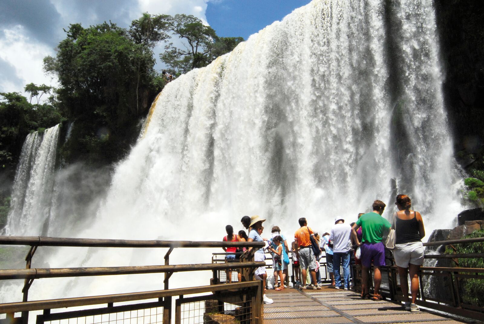 Fin de semana extra large: CAME estimó que se recaudaron $ 4.500 millones en economías regionales