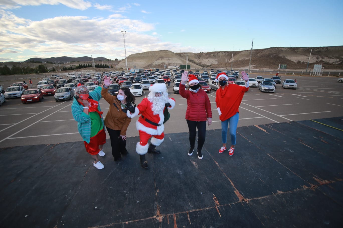 Comodoro: El autocine cerró el año con el Predio Ferial colmado de familias