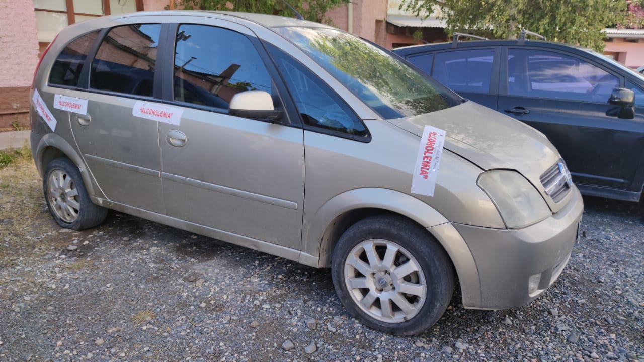 Controles de tránsito en Esquel: Retiraron cuatro vehículos de la vía pública por alcoholemias positivas
