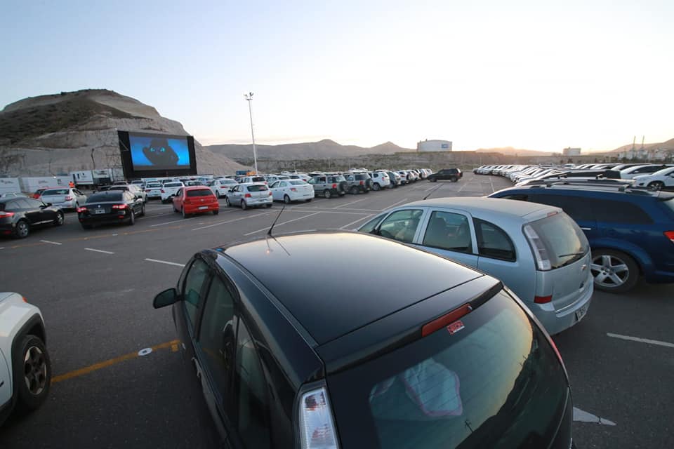 La propuesta “Desde el Auto” incluirá cine deportivo