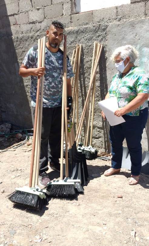 Ambiente entregó elementos de trabajo a cuadrilla de Barrido de Playa Unión
