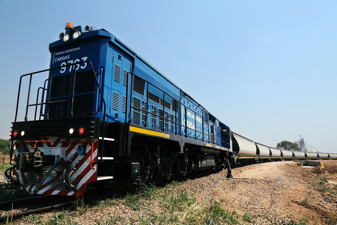 Un vecino de Corcovado presentó una iniciativa para construir el Ferrocarril Transpatagónico con fines productivos y turísticos