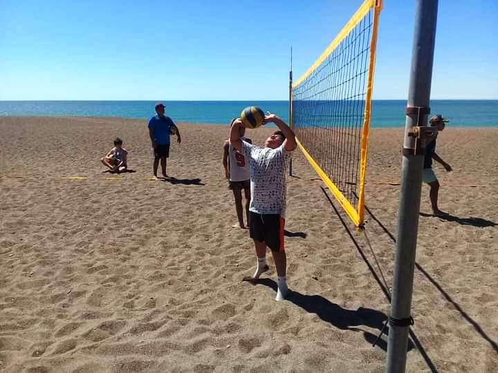 Destacan la responsabilidad de la gente en las propuestas deportivas de verano que realiza el municipio de Rawson