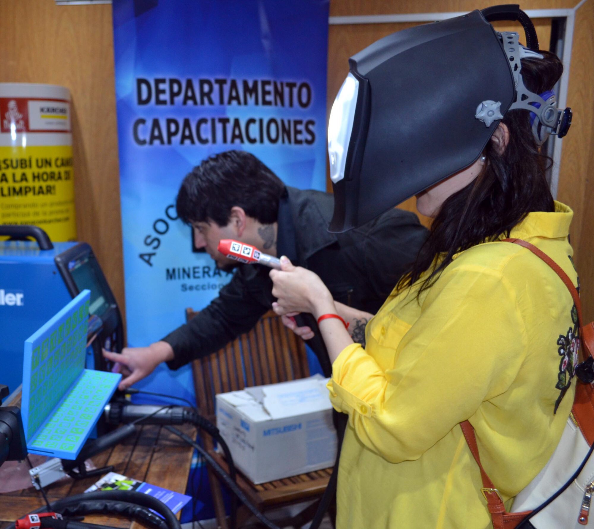 Pusieron en marcha la Escuela de Oficios Mineros en Santa Cruz con tecnología de última generación para capacitar a mano de obra local