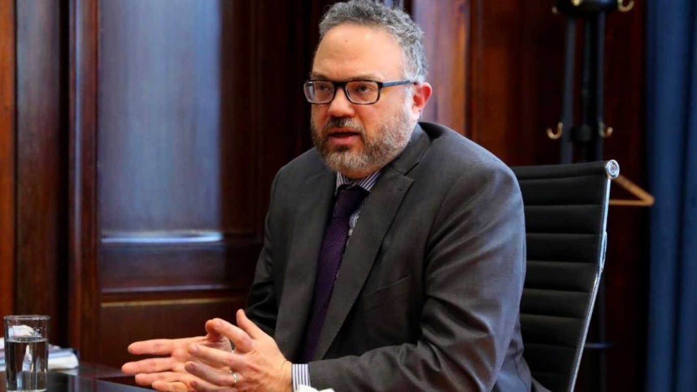 Kulfas cruzó a la UIA y destacó el crecimiento del sector fabril a pesar de la doble indemnización