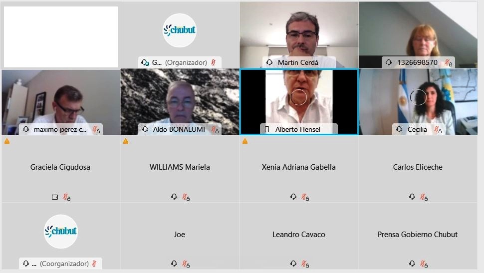 Representantes de partidos políticos participaron del debate del proyecto de ley de zonificación minera y no estuvieron presentes el PJ y la UCR