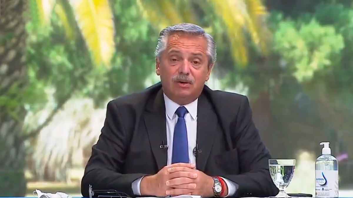Alberto Fernández pone en funcionamiento el Instituto Universitario del Agua