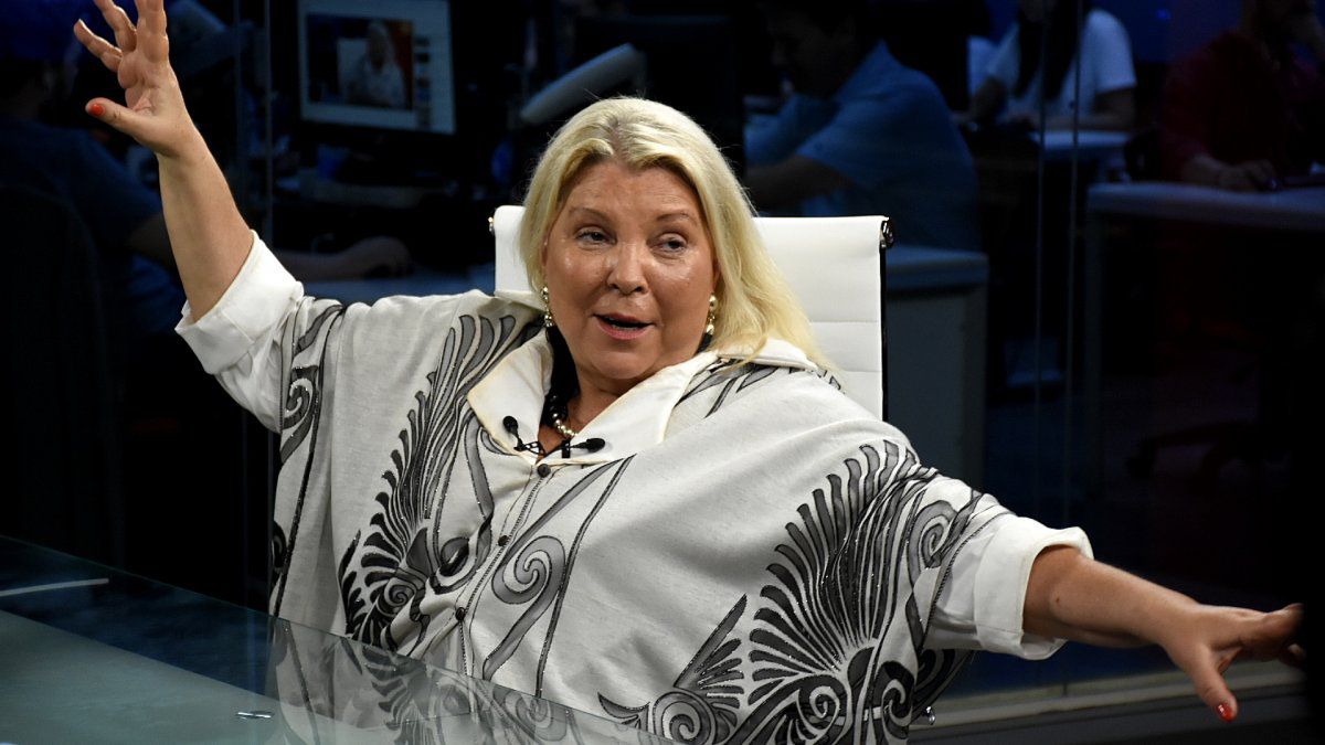 Lilita Carrió se lanzó a la moda y juega con una candidatura en Provincia
