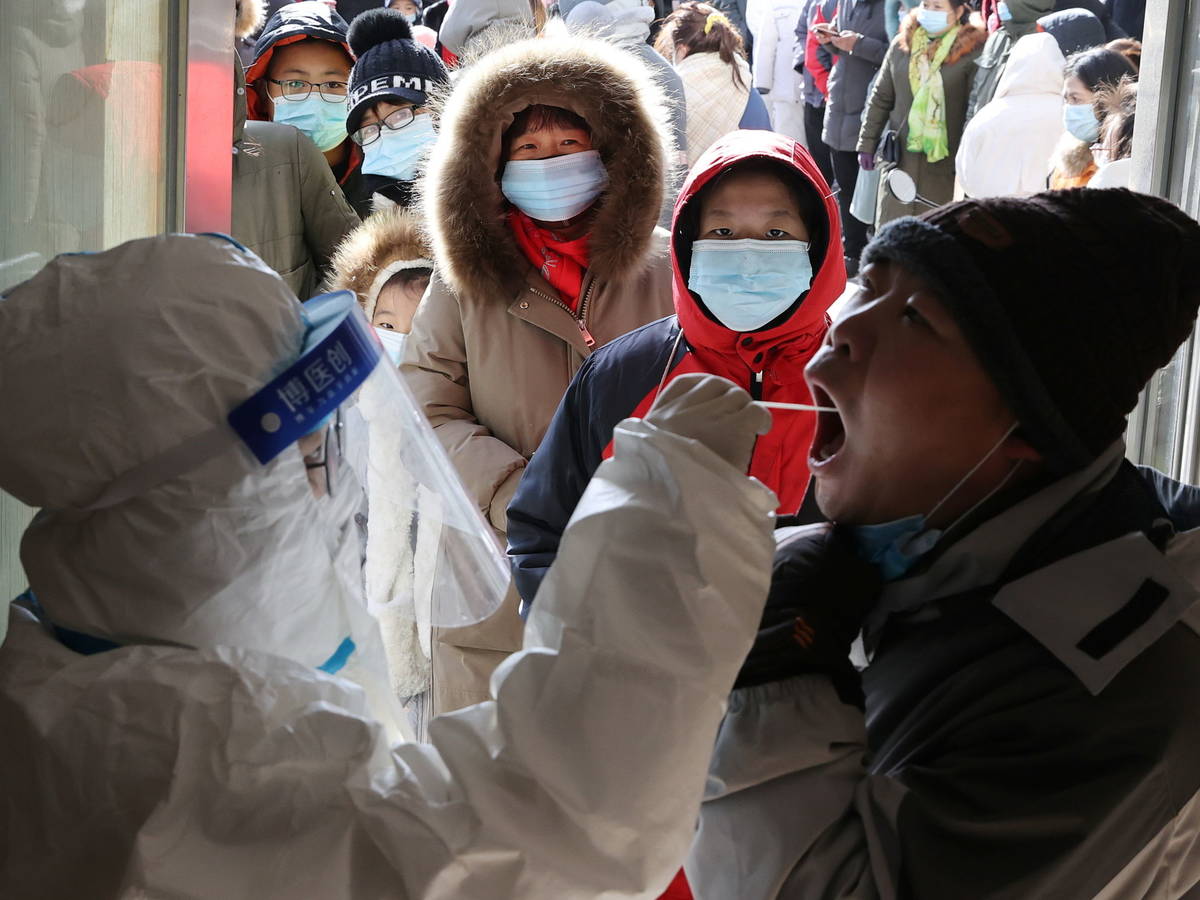 China registró el mayor número de nuevos contagios por coronavirus desde julio de 2020 con 63 casos positivos