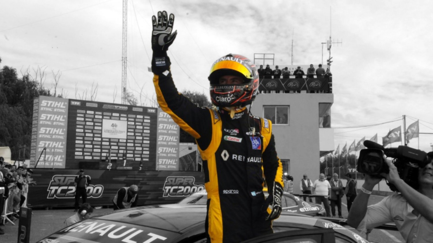 Leonel Pernía ganó la carrera clasificatoria del Súper TC2000 en Río Cuarto