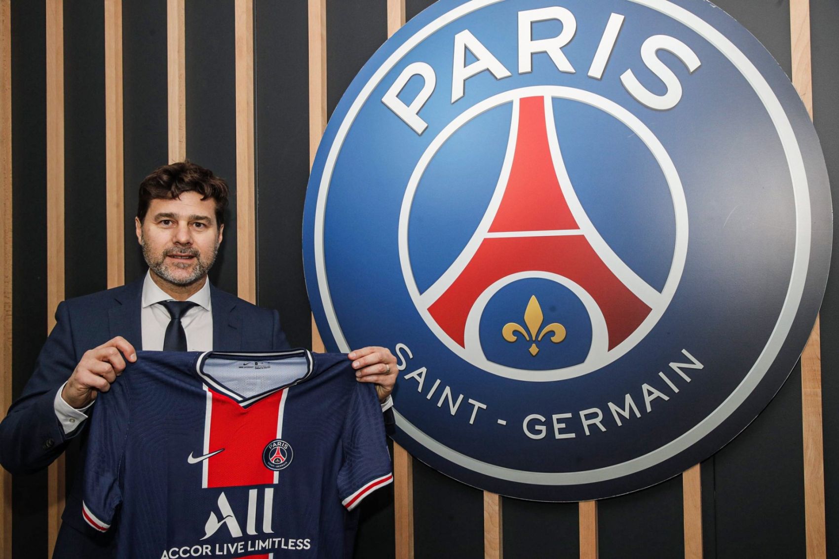 Mauricio Pochettino debutó como DT del PSG con triunfo y con gol del argentino Mauro Icardi