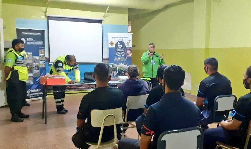 La Agencia Provincial de Seguridad Vial capacitó a 127 aspirantes de la Policía del Chubut