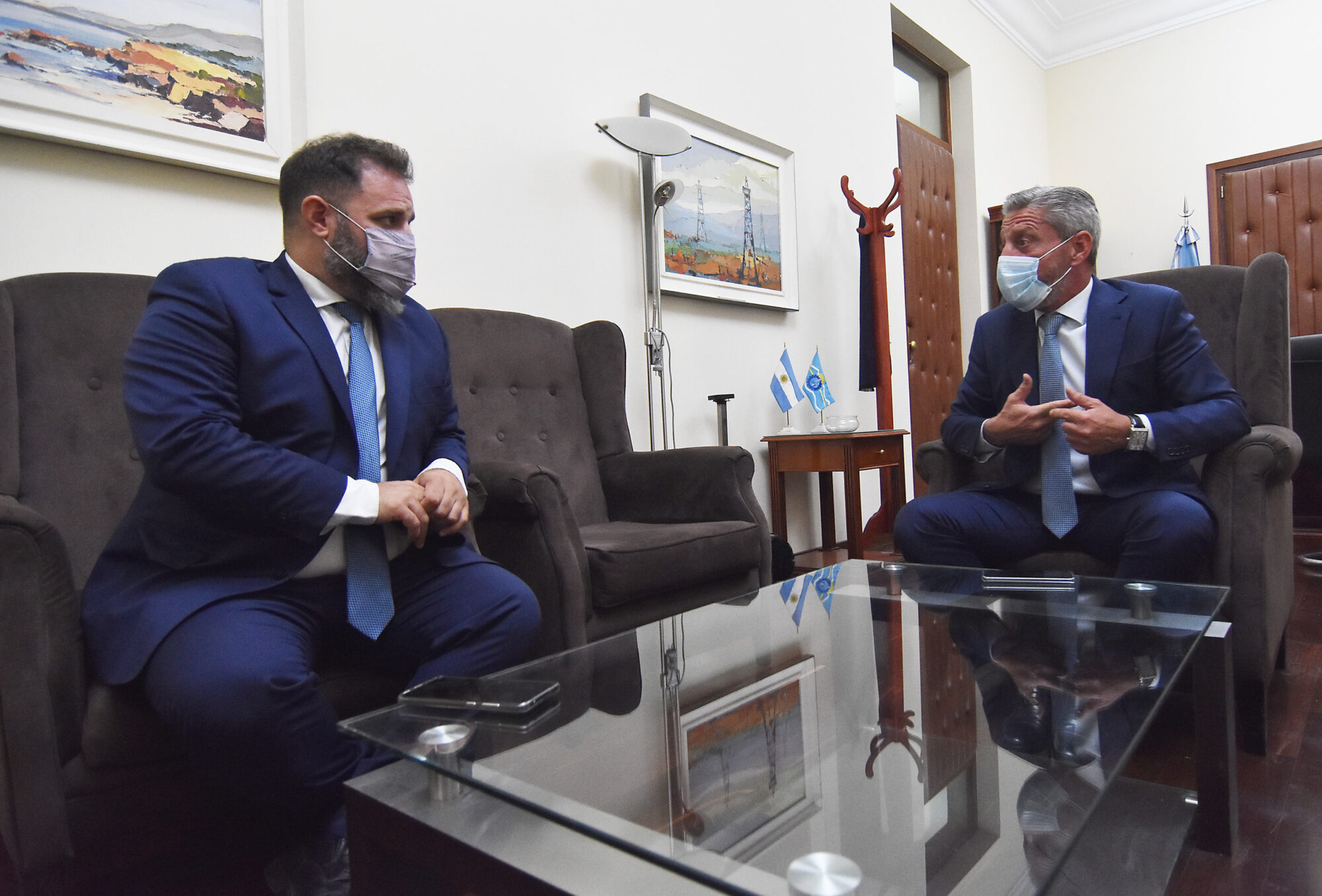 Glinski le confirmó a Arcioni que a mitad de año podrían habilitar una unidad regional en Comodoro Rivadavia