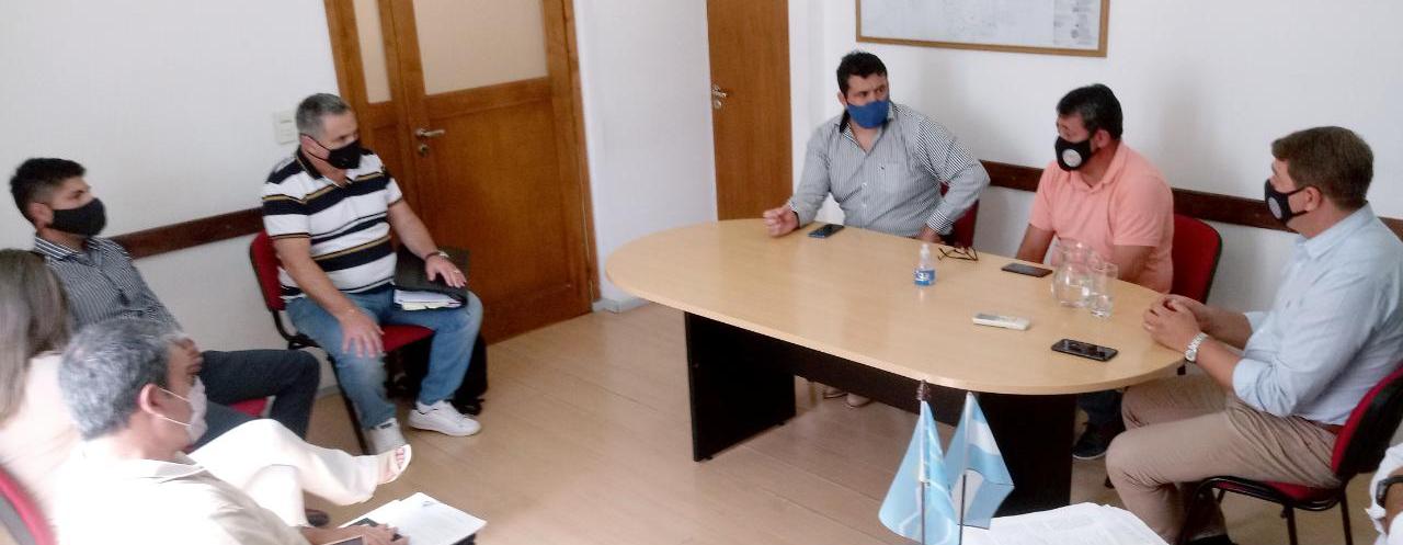 El municipio y la empresa Bahía continúan las conversaciones para que el transporte urbano “vuelva al ciudadano”