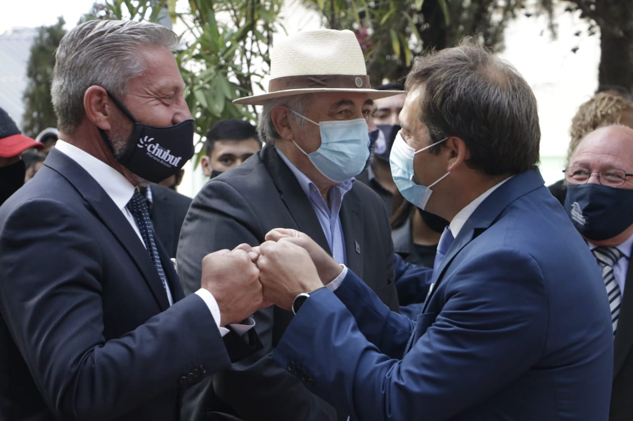 Arcioni anunció nuevas viviendas y el llamado a licitación para obras en el Hospital Alvear en el 120° aniversario de Comodoro Rivadavia