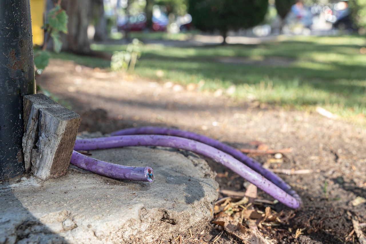 Comodoro: La Municipalidad denunció el robo de cables en espacios públicos y calificó el hecho como “vulgar”