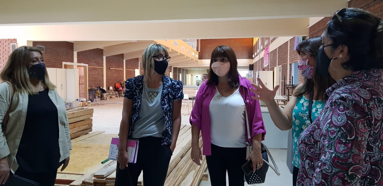 El Gobierno Provincial realiza estudios estructurales en la Escuela N° 750 de Puerto Madryn y ejecuta obras de refacción en el edificio