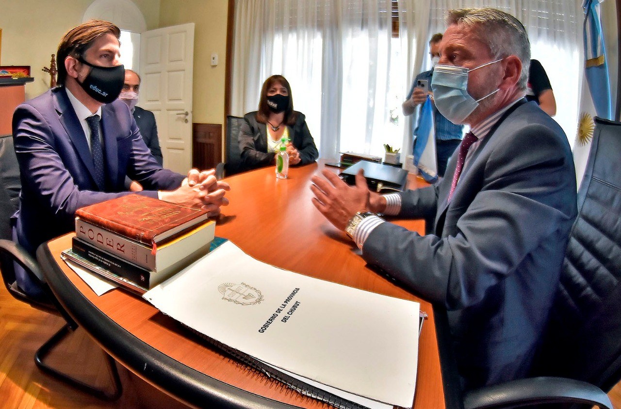 Trotta “Chubut está en una situación de enorme complejidad fiscal desde hace tres años y esto afecta a los docentes, pero también a todos los trabajadores públicos”