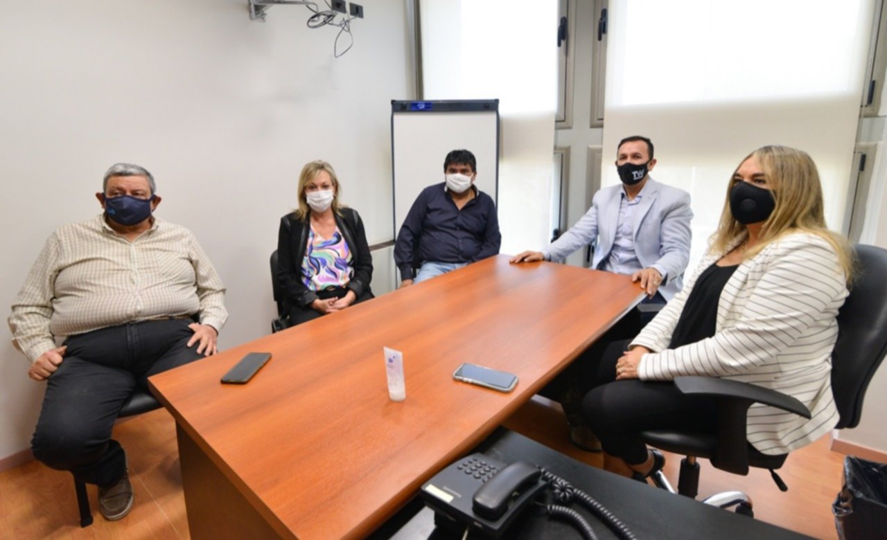 Es oficial: Chubut Unido ya está conformado como nuevo bloque en Legislatura y Leila Lloyd Jones será la presidenta