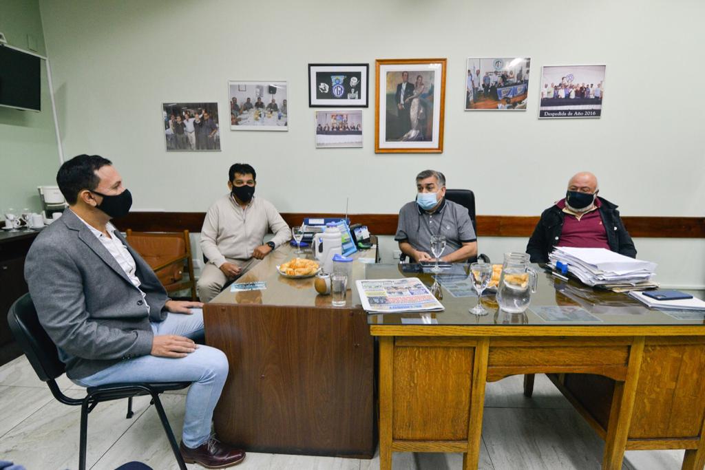 Maderna y Nuñez analizaron el proyecto de ADOS para construir consultorios médicos y una farmacia en Trelew