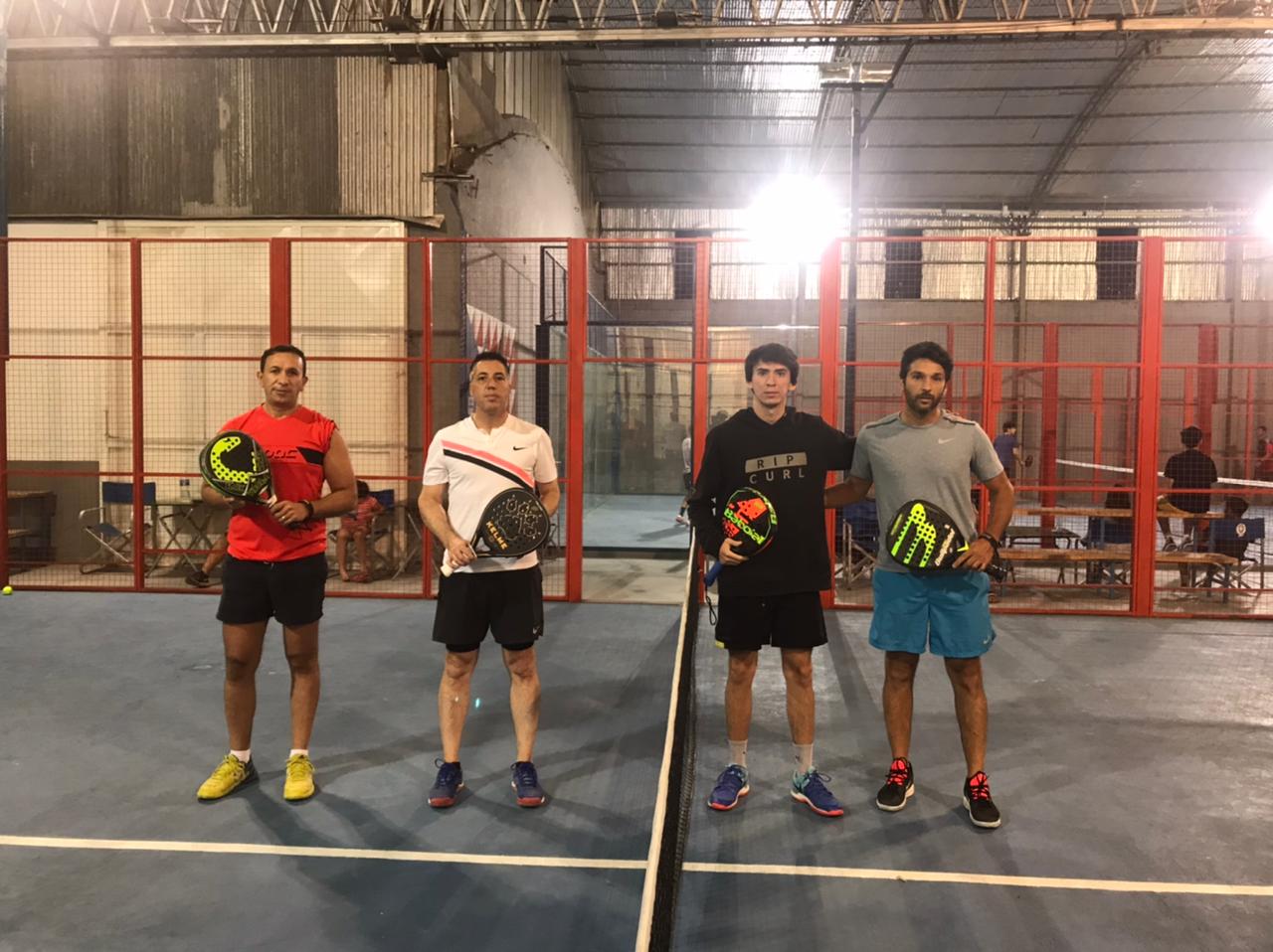 Maderna y De la Vallina cayeron en el debut del torneo de padel de Trelew