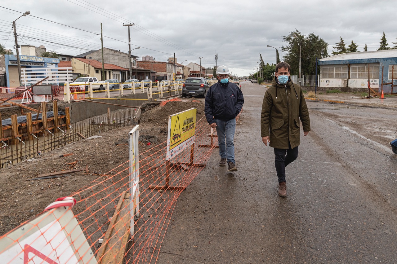 Luque supervisó el avance de las obras hídricas