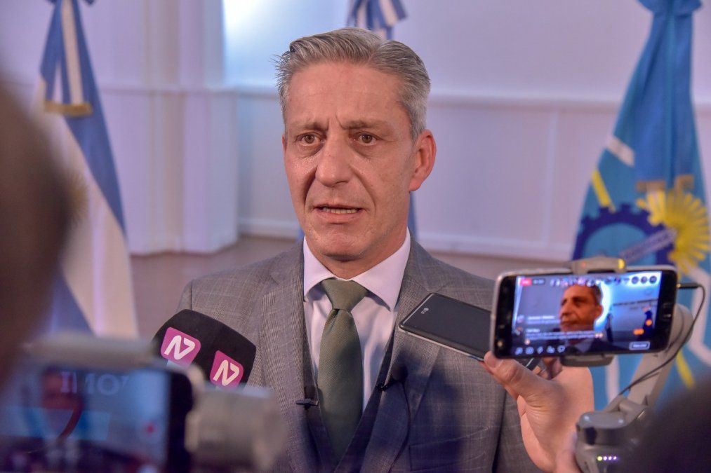 Arcioni agradeció la visita de Alberto Fernández y dijo que los problemas “se solucionan con trabajo y convicciones, jamás con violencia”