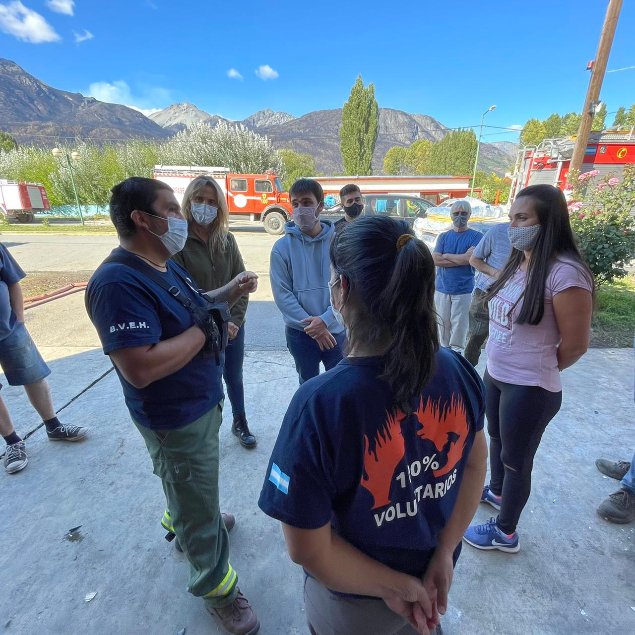 Torres y la Senadora Gladys González gestionaron ayuda para los bomberos y las familias afectadas por los incendios