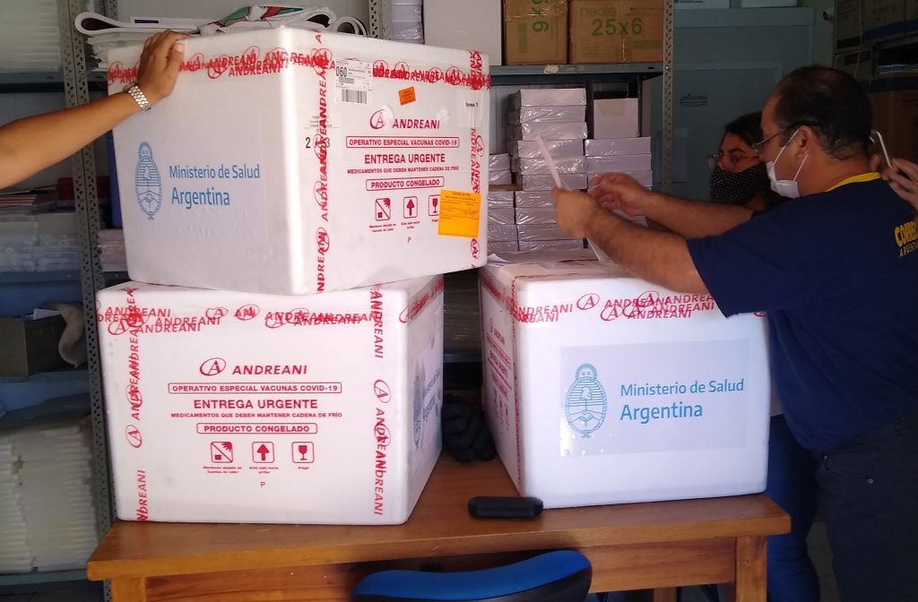 Cómo será el reparto de las 10.800 vacunas Sputnik V y Sinopharm en toda la provincia del Chubut