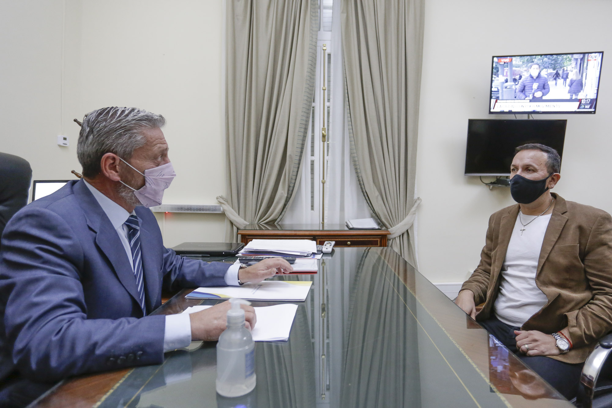 Arcioni recibió a Maderna y confirmó que en la próxima semana se firmará la obra del Paseo Costero del Puente Hendre