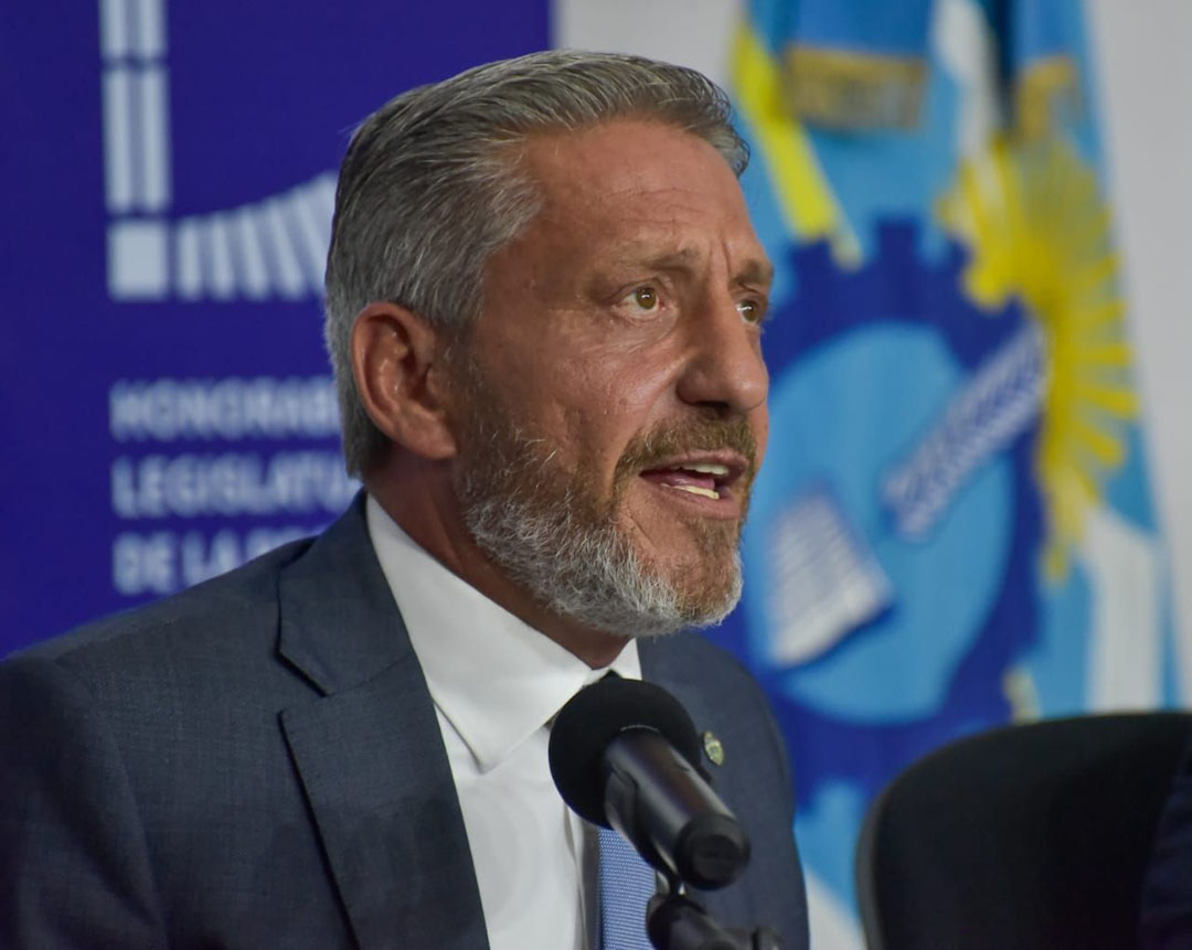 Arcioni volvió a insistir con el proyecto de zonificación minera y dijo: “Quiero una Provincia donde haya trabajo digno, no asistencialismo”