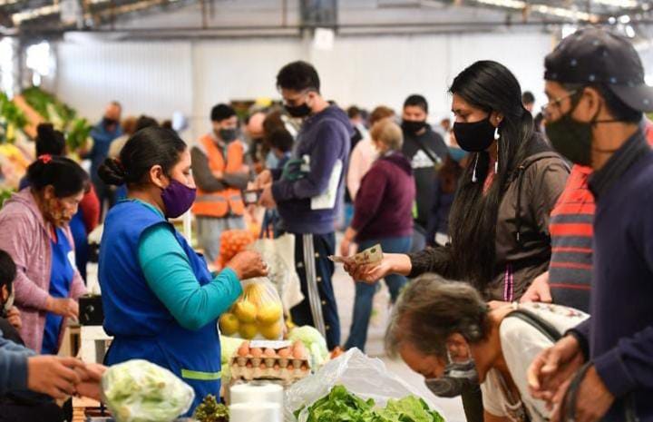 Con estrictos controles abre la Feria Trelew Primero