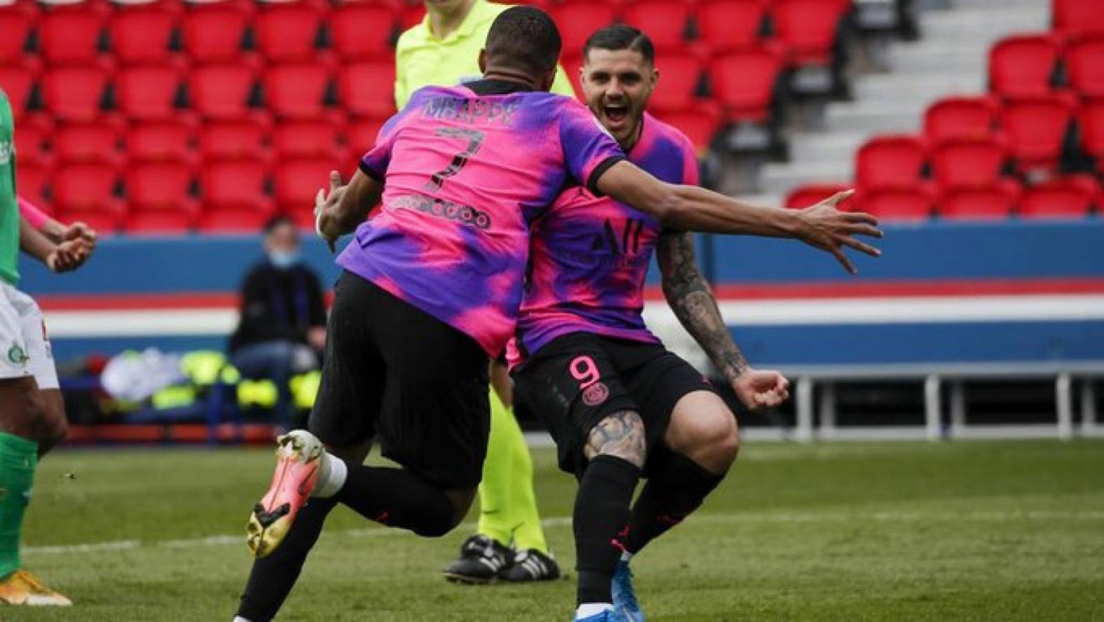 Un gol agónico de Icardi dejó al París Saint Germain a un punto de Lille y la liga francesa arde a cinco fechas del final