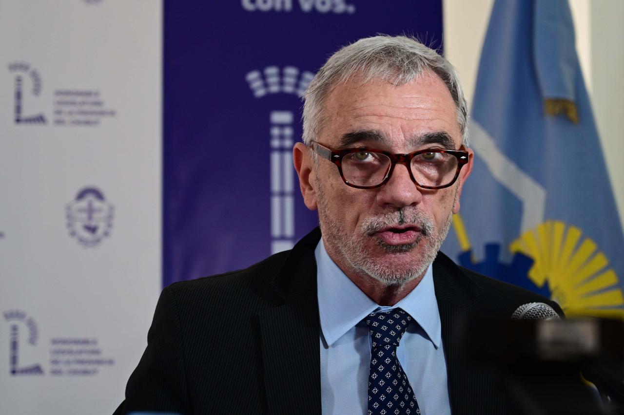 Vivas sobre la ausencia de mujeres en la Corte Provincial: “Señor gobernador es hora de cambiar la historia de Chubut de una buena vez por todas”